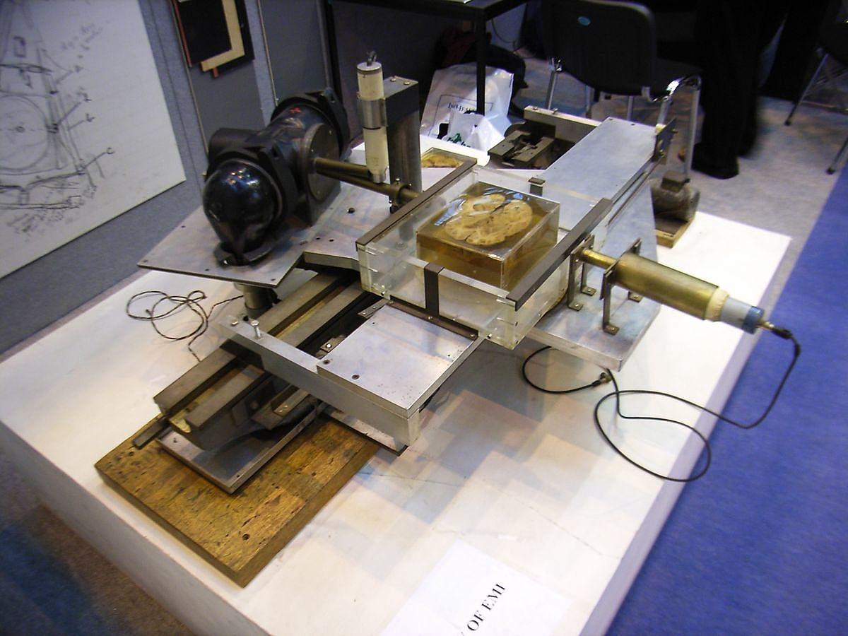 Hounsfields prototype CT-scanner, 1971. Foto: Wikimedia Commons
