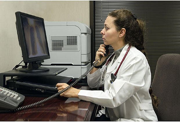 En hyppig situation: konference om et røntgenbillede.