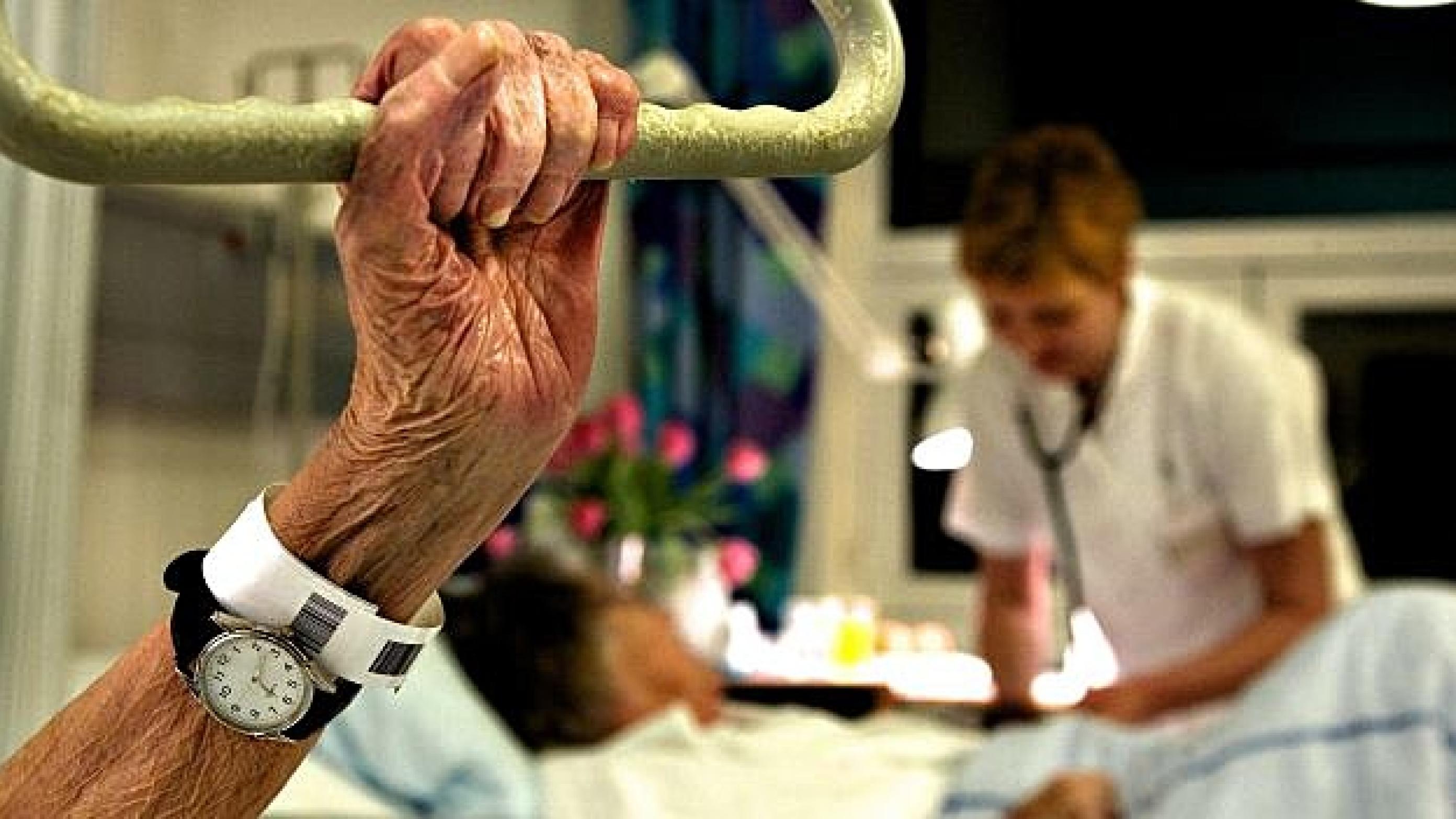 På Herlev og Gentofte Hospital er der gode erfaringer med at følge ældre og svækkede patienter hjem. Foto: Scanpix/Søren Bidstrup