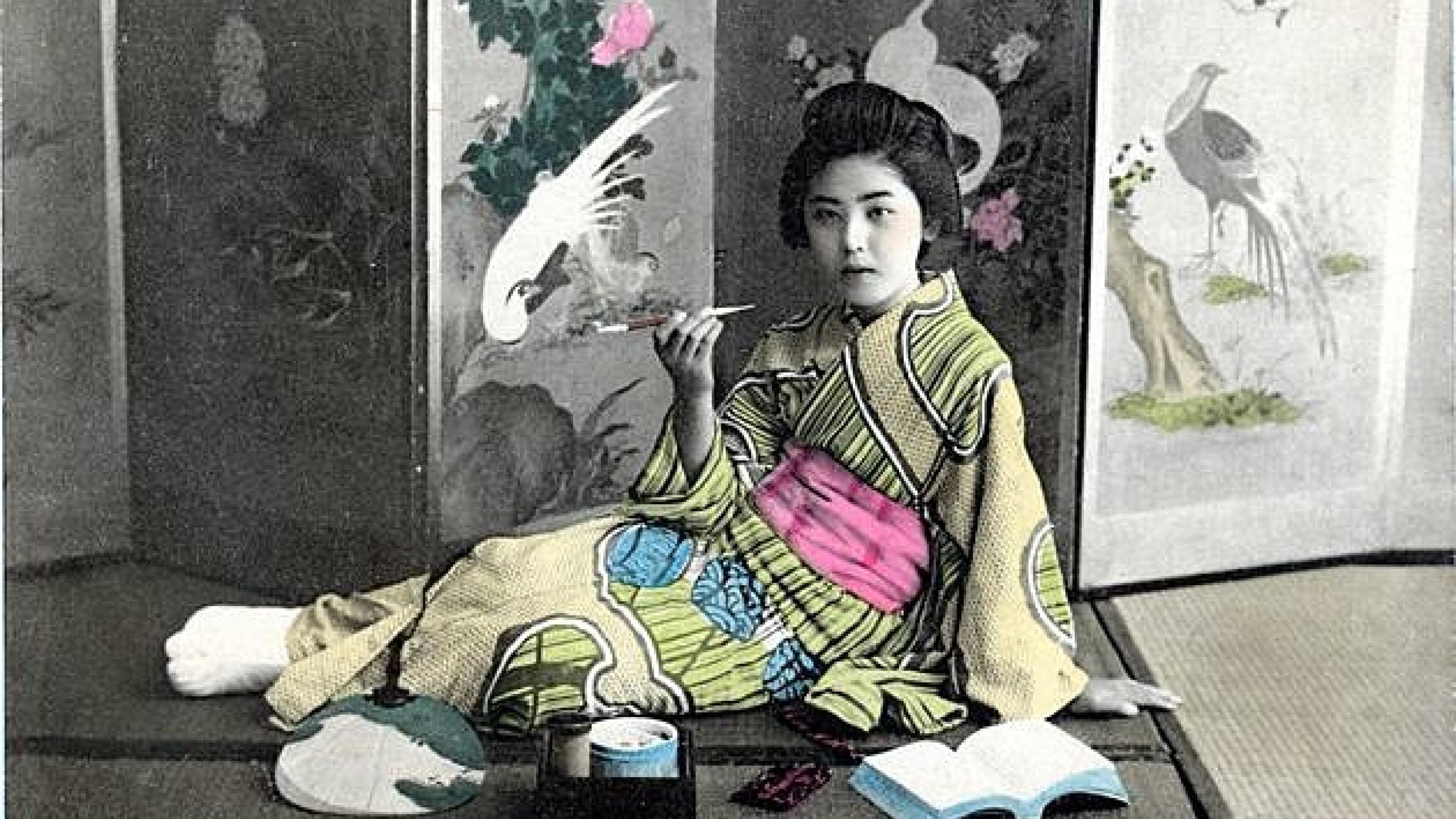 Japansk kvinde med cigaret, ca. 1910.