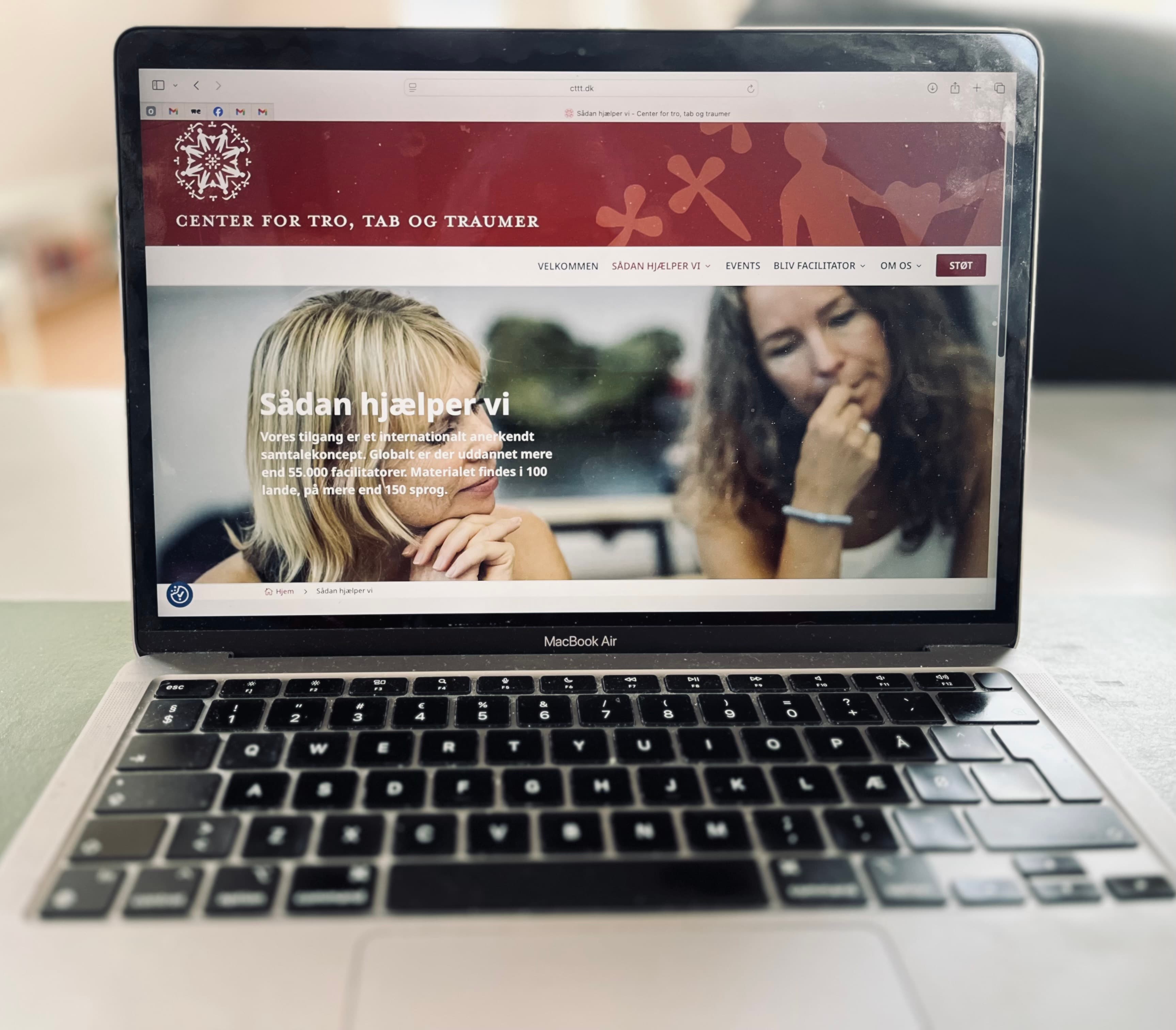 Foto: Les Kaner og Synne Garff.