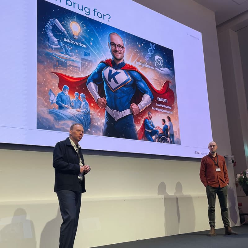 Hvem har vi brug for – den højteknologiske supermand eller den brede forebygger? Ved LVS’ årsmøde udfordrede cheflæge Jacob Thorsted Sørensen og kardiolog Kasper Korsholm hinanden på balancen mellem dyb specialisering og populationsansvar. Foto: Line Felholt