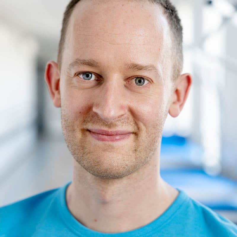 »Vi kan typisk give dem en tid inden for 2-3 dage – og nogle gange på dagen – og vi kan ofte klare det på 45 minutter. Det gør også, at mange af patienterne selv kan mestre det«, siger Casper Jensen, HU-læge, Lungemedicinsk Afdeling. Foto: Nils Lund Pedersen