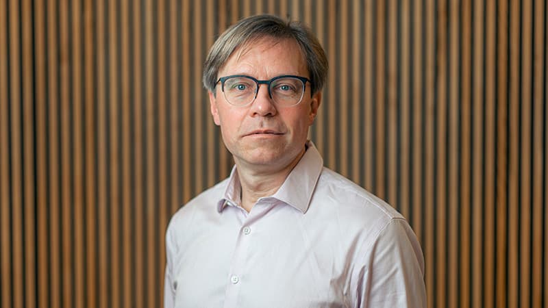 Mads Nybo,  cheflæge på Blodprøver og Biokemi og klinisk lektor. Foto: OUH