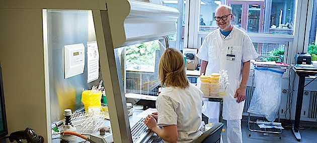 Den største udfordring får vi, når fremtidens MRSA-patienter får kræft og kommer i behandling, siger professor Henrik Westh. Foto: Thomas Sjørup