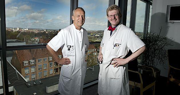 Ledende overlæge Poul Erik Jakobsen (endokrinologi) til venstre og Ledende overlæge Stig Andersen (geriatri).