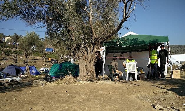 Flygtningelejren ved Moria, Lesbos. Health Point Project havde i november et lille lægetelt placeret i udkanten af lejren. I december eblev et større telt sat op.