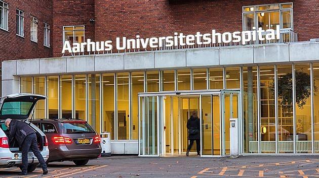 Afdelingsledelser og overlæger frygter, at besparelserne på Aarhus Universietshospital har nået et omfang, der devaluerer både behandlingen, patientsikkerheden og forskningens fremtid. Foto: Region Midtjylland.