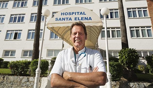 Bo Rosenkilde Gram er læge på den spanske sydkyst. Foto: Jerónimo Alba
