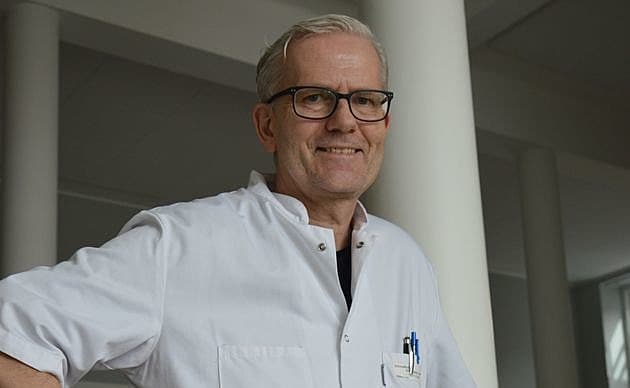 Uddannelsesansvarlig overlæge Troels Kodal, der som den første modtog Lægeforeningens Ærespris.