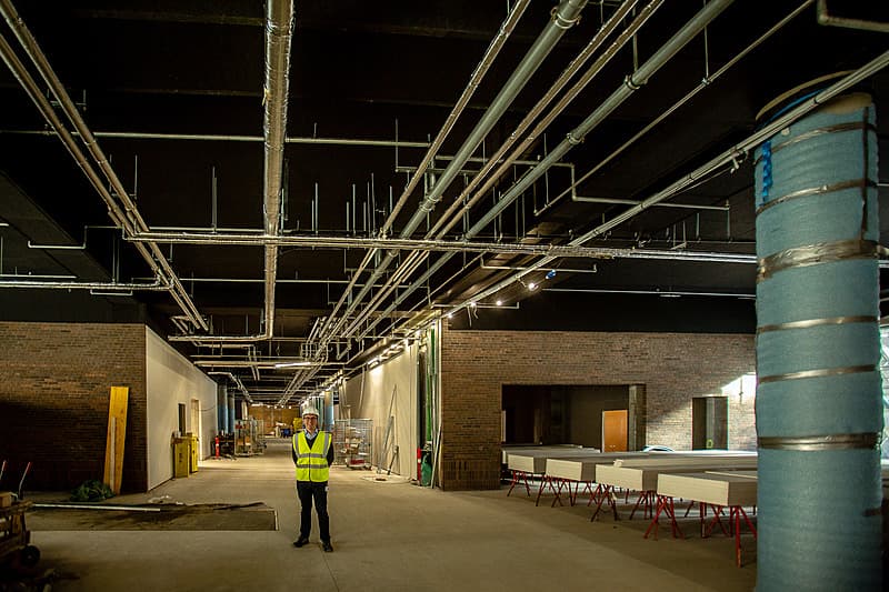 Hospitalets hall, hvortil alle ambulante patienter ankommer via hovedindgangen. Foto: Jesper Balleby.