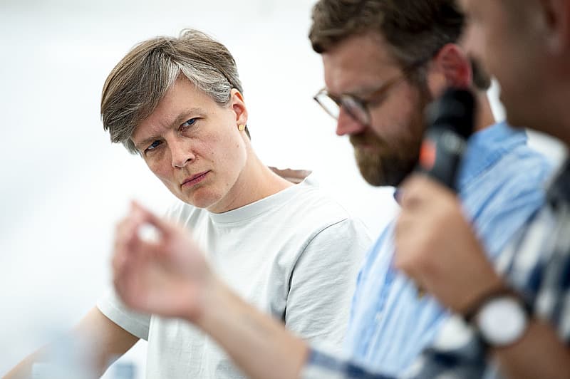 Helga Schultz pegede på, at #DetKuHaVæretMig viser, hvad læger er dårlige til, når det kommer til fejl. ”Alle laver fejl, og derfor er vi nødt til at have en kultur, hvor vi kan tale om det på en ordentlig måde. Og det er svært.”