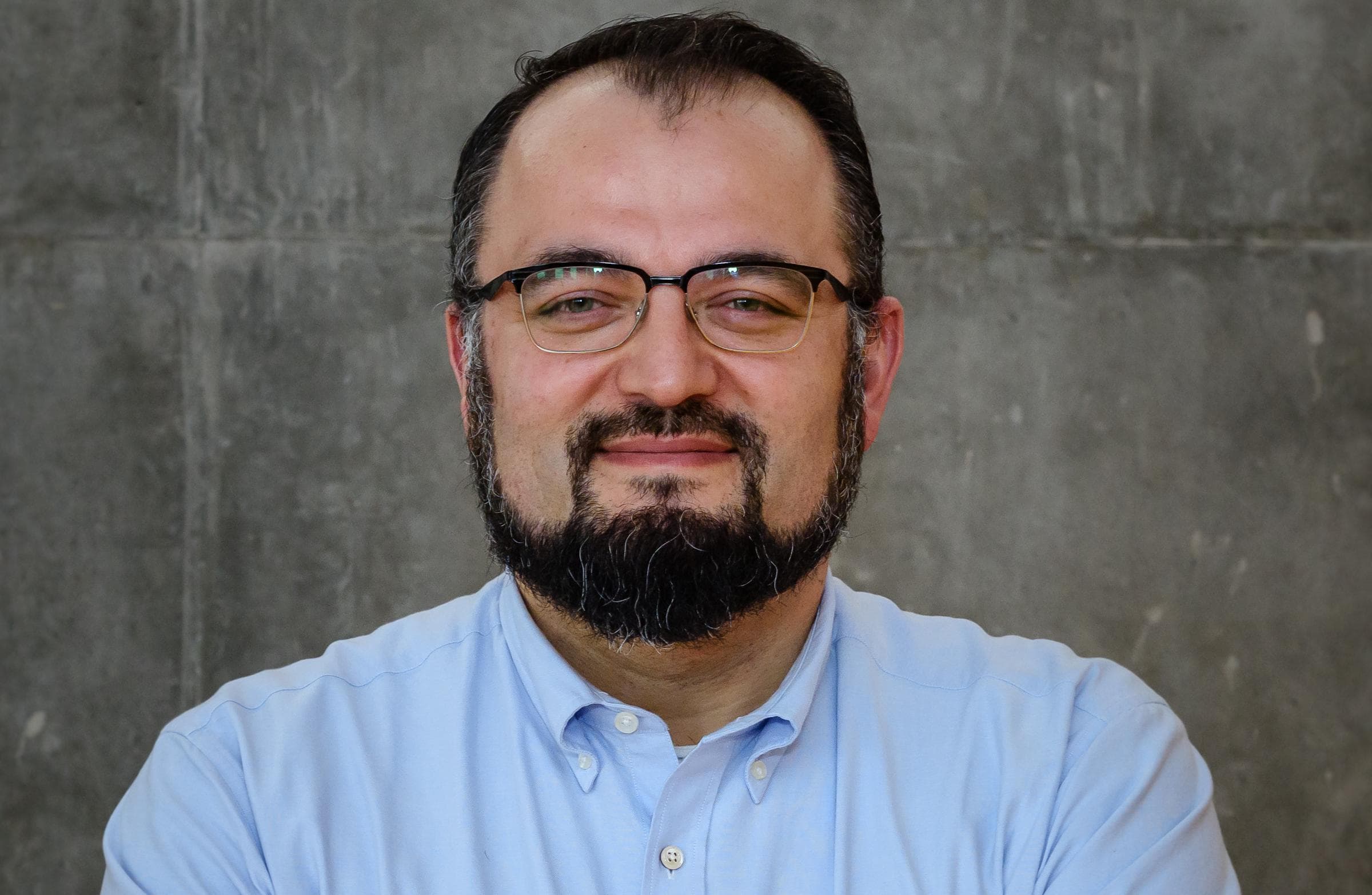 Som professor har Ismail Gögenur dedikeret 80 procent af sin arbejdstid til forskning, men det slår ikke til. Foto: Morten Pors Nielsen / Region Sjælland