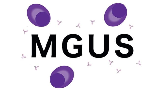 Monoklonal gammopati med ubestemt signifikans er karakteriseret af relativt få monoklonale plasmaceller i knoglemarven, som secernerer M-komponent.