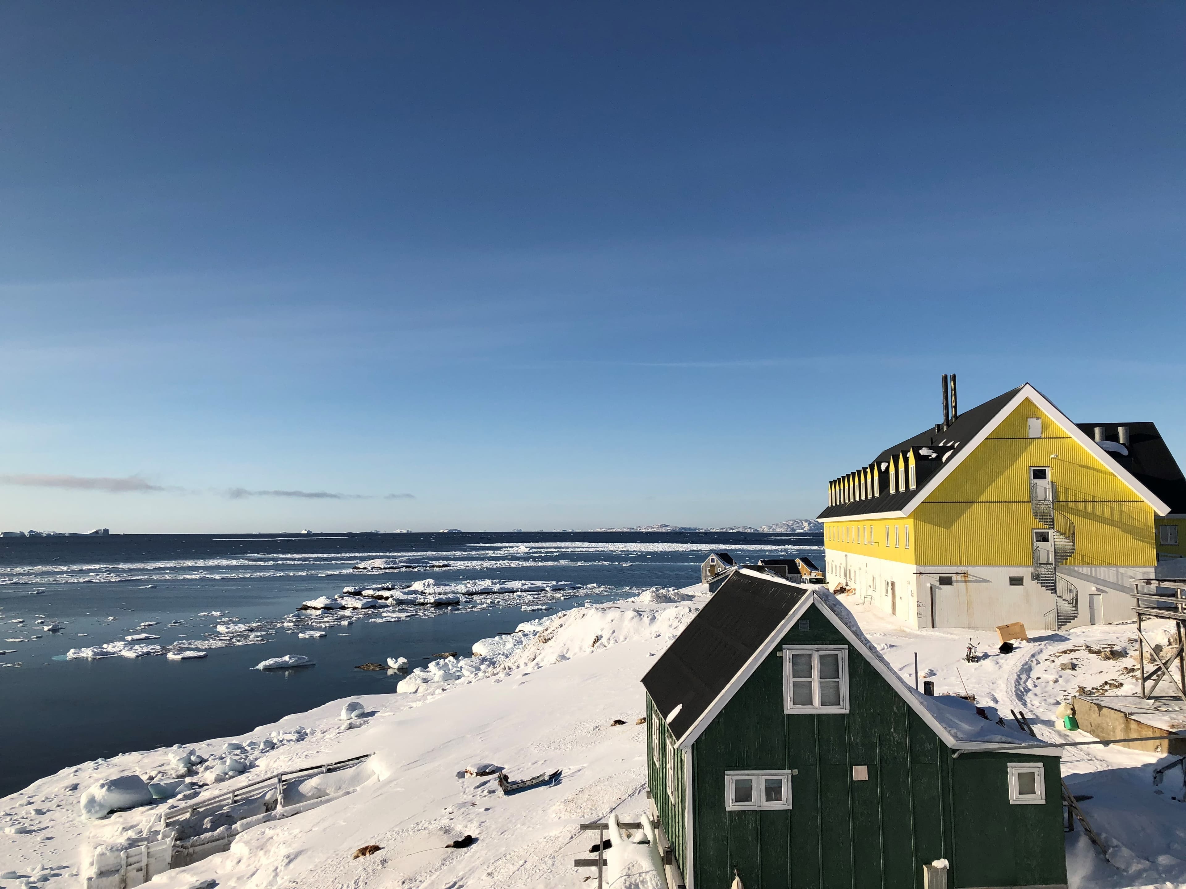 Sundhedshus og lægebolig i Grønland. Foto: Pia Birgitte Koefoed. 
