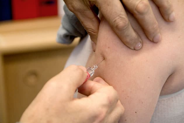 Alderskriteriet er det bedste at bruge til at bestemme vaccinationsrækkefølgen  – når først patienterne i højrisikogruppen er vaccineret, lyder det fra fagfolk. Foto: Colourbox