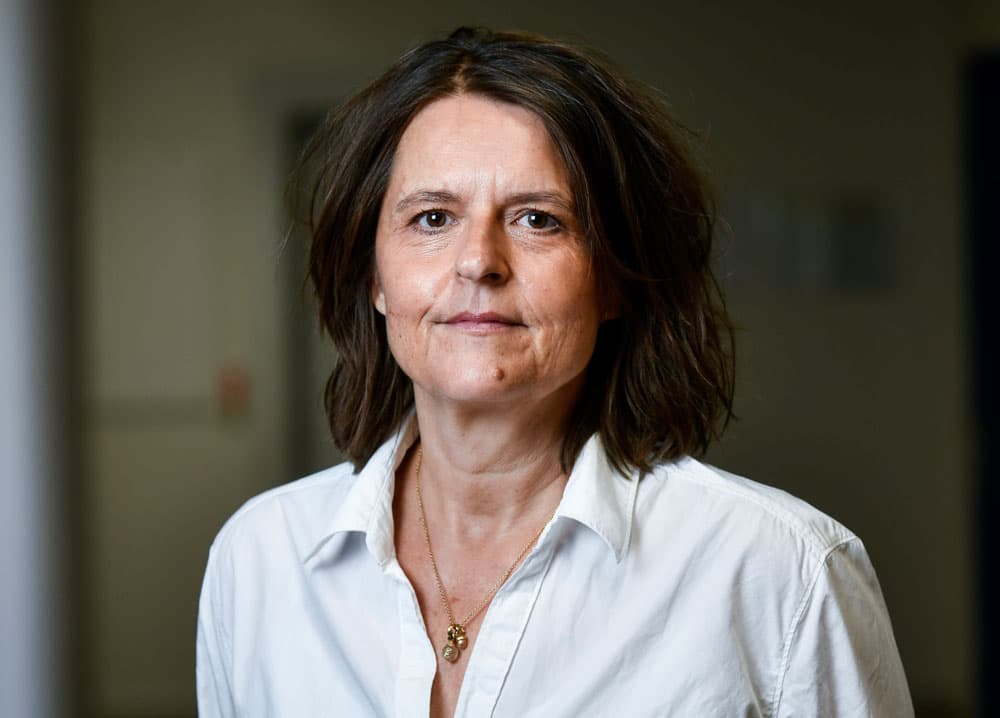 En meget stor del af urologien i Sønderjylland bliver samlet i Vejle og afdelingen i Aabenraa bliver satellit. Bettina Nørby, ledende overlæge på Urologisk Afdeling i Vejle skal skabe plads og samle tråde. (Foto: Palle Peter Skov)