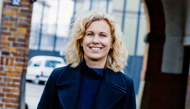 Julie Nordgaard kan godt forsvare at tvangsindlægge psykisk syge hjemløse, hvis de får en god lang behandling. Men det er svært, når du udskrives til gaden kort efter. Foto: Claus Boesen