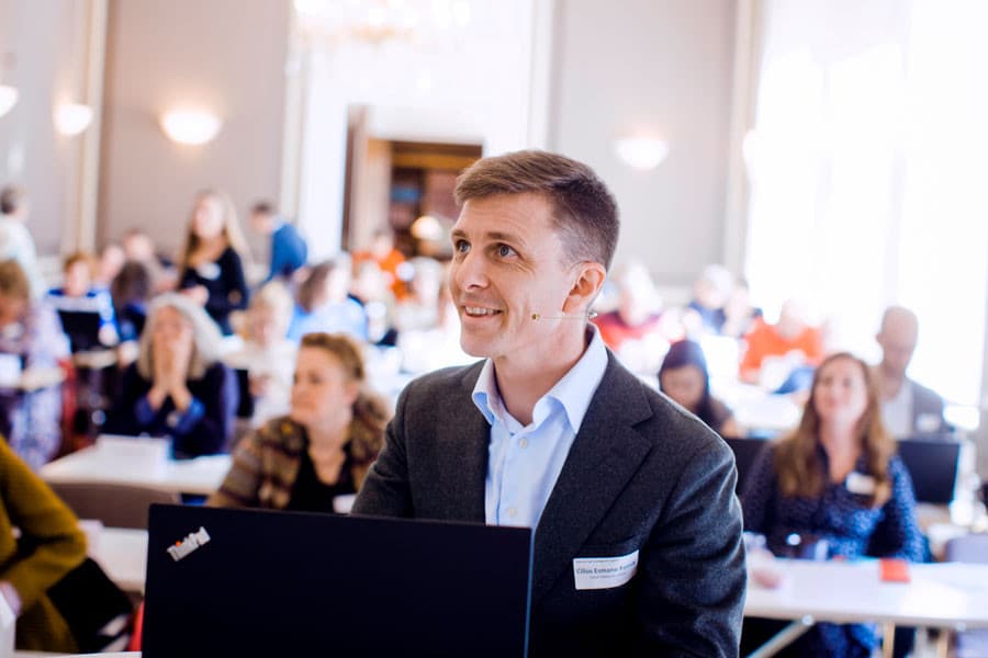 20 lægefaglige selskaber var indkaldt til symposium i Domus Medica, og flere oplægsholdere gav deres syn på svær overvægt. Foto: Claus Boesen. 