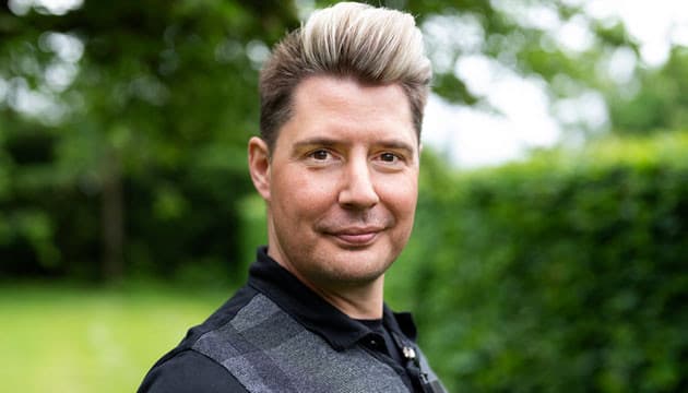 Nicolas Rescalvo Hansen er cheflæge for hele Psykiatrien Øst og sidder til dagligt i Roskilde. Han har beskæftiget sig med ledelse de sidste 7 år, bl.a. i Nordsjælland og Ballerup. Foto: Claus Bech 