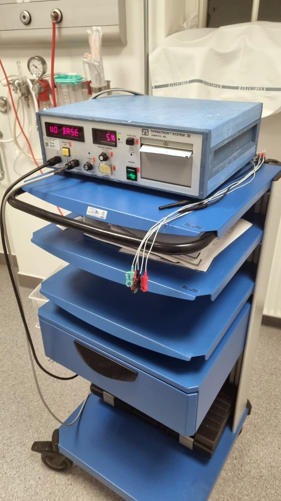 ECT-maskine Thymatron IV.