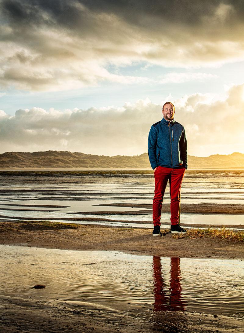 Anders Frey er vendt hjem til Fanø, hvor han er vokset op, for at blive praktiserende læge på øen.Foto: Robert Attermann