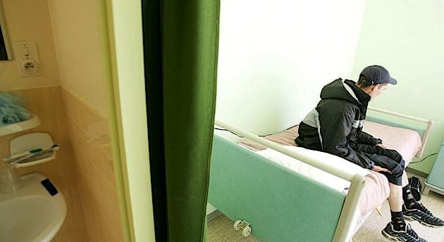 Psykiatriens genstandsfelt, sindet, adskiller sig fra andre medicinske specialers ved ikke at være objektivt tilgængeligt.