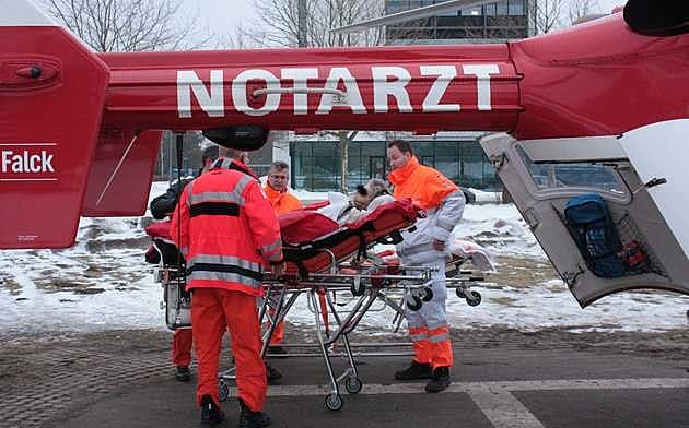 Lægehelikopteren fra Nibøl bringer en sønderjysk patient til OUH ved en tidligere indsats. Foto: Klaus Larsen.