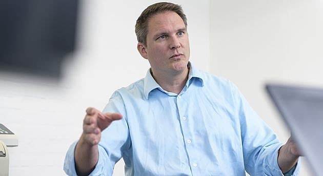 Peder Ahnfeldt-Mollerup er en af de praktiserende læger, der afprøver nye modeller for klinikdrift for at komme lægemangelen til livs.
©2017 Palle Peter Skov