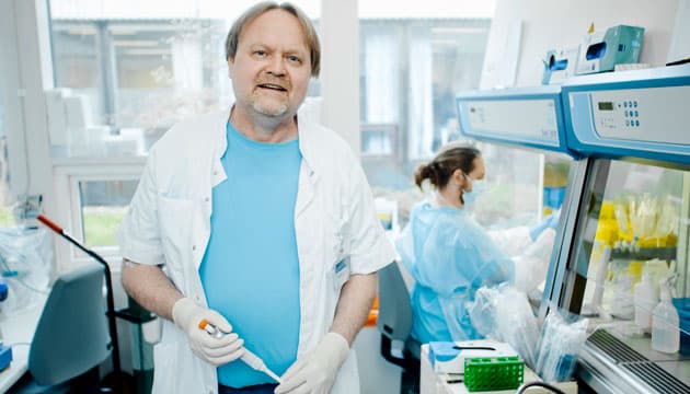 Jens Bukh har fokuseret på at finde en behandling af Hepatitis C igennem en lang forskerkarierre. Foto: Claus Boesen