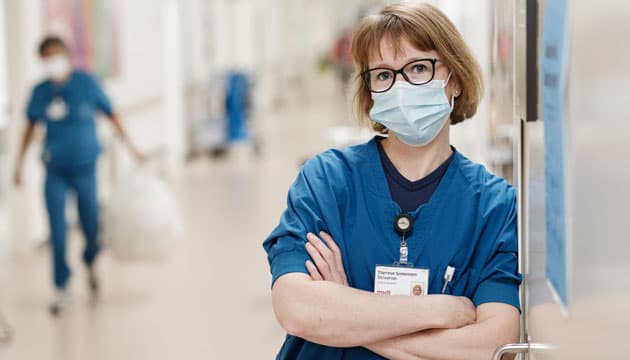 Der er frustration blandt afdelingslægerne; de har i dag ikke de samme udviklingsmuligheder som overlæger har, påpeger afdelingslæge Therese Straarup. Foto: Jesper Voldgaard