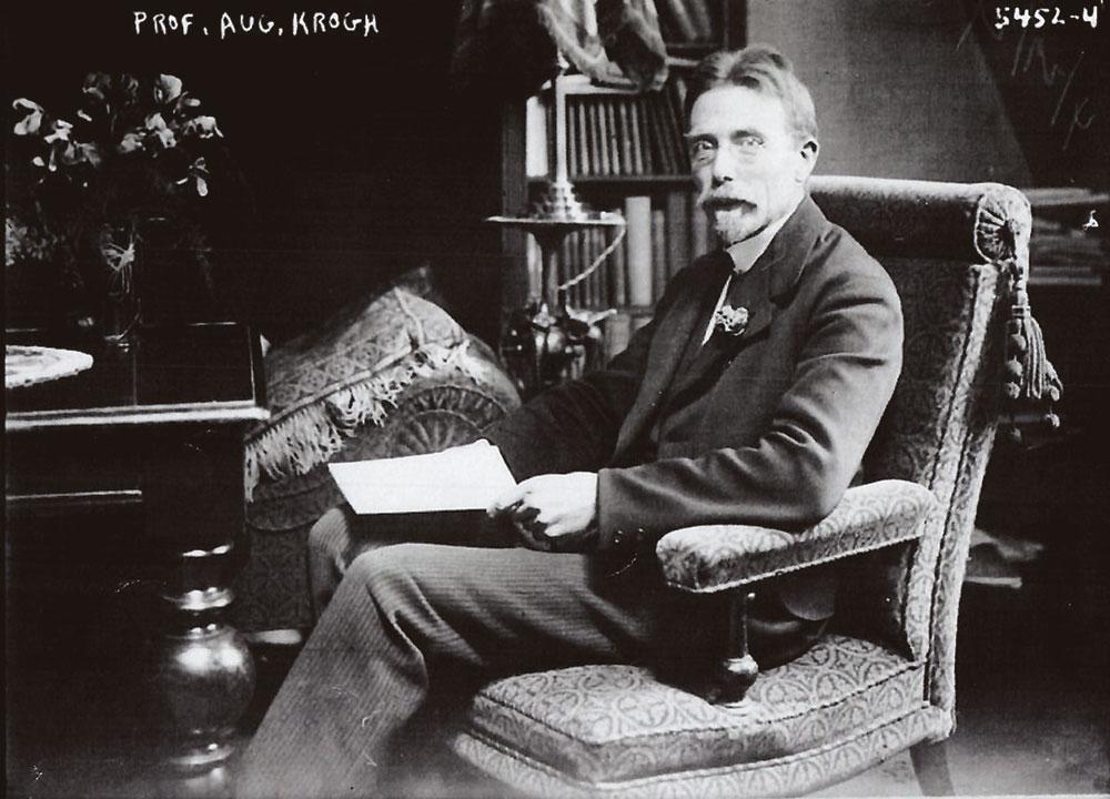 August Krogh på sin bopæl i Ny Vestergade i oktober 1920, dagen efter meddelelsen om, at han var blevet tildelt Nobelprisen i medicin/fysiologi (Medicinsk Museion).