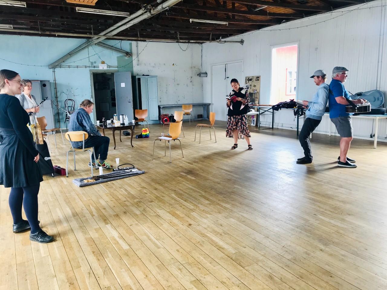 Rehearsing “Hormondagbogen” involves improvisations based on a multitude of different sources, including medical texts. These photos are from a workshop held in the Summer of 2020 (photos: Katrina Bugaj).   