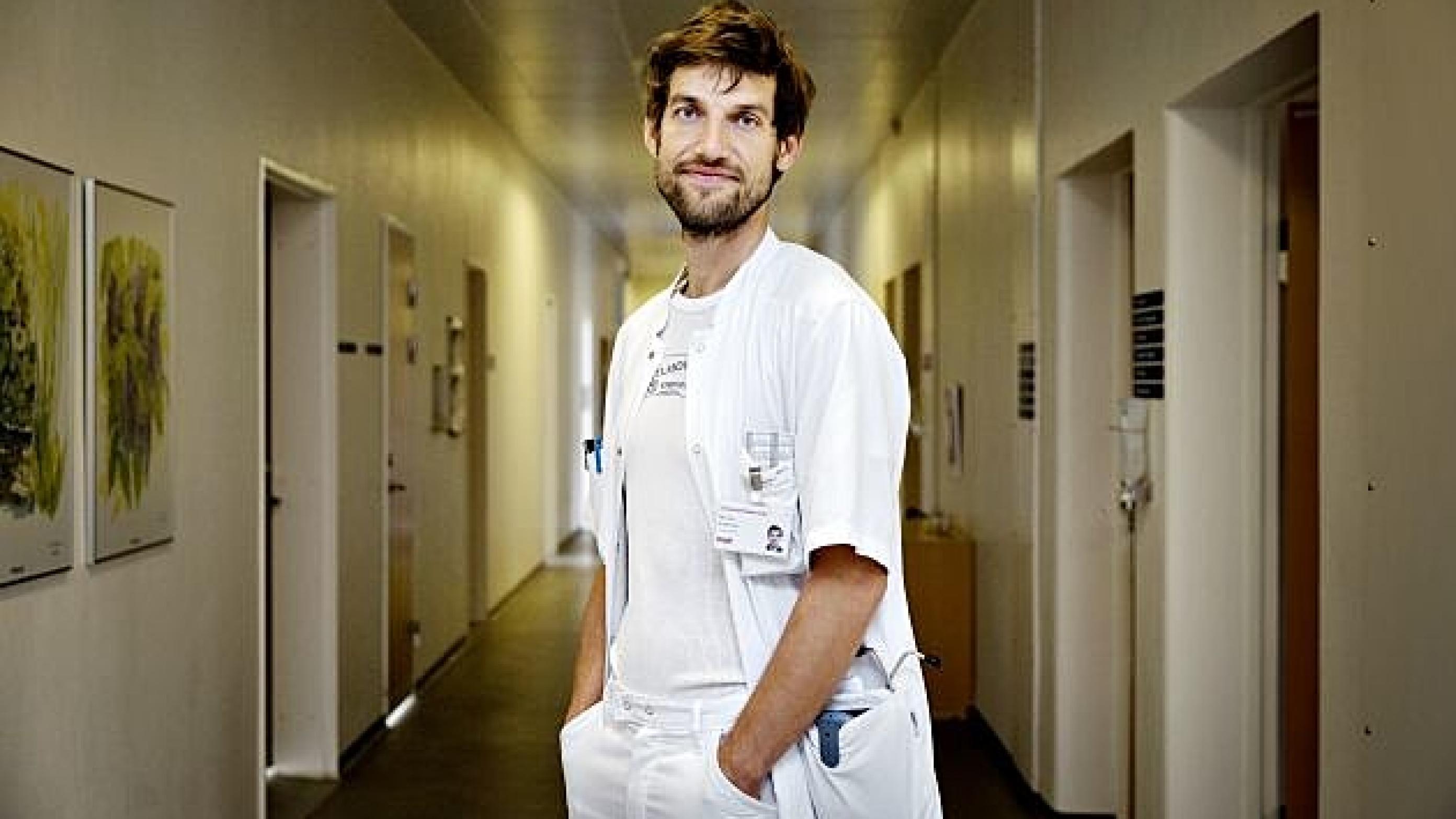 Morten Heebøll Andersen afslutter hoveduddannelse i urologi til september og starter umiddelbart efter i job på Aarhus Universitetshospital, Skejby. Foto: Astrid Dalum