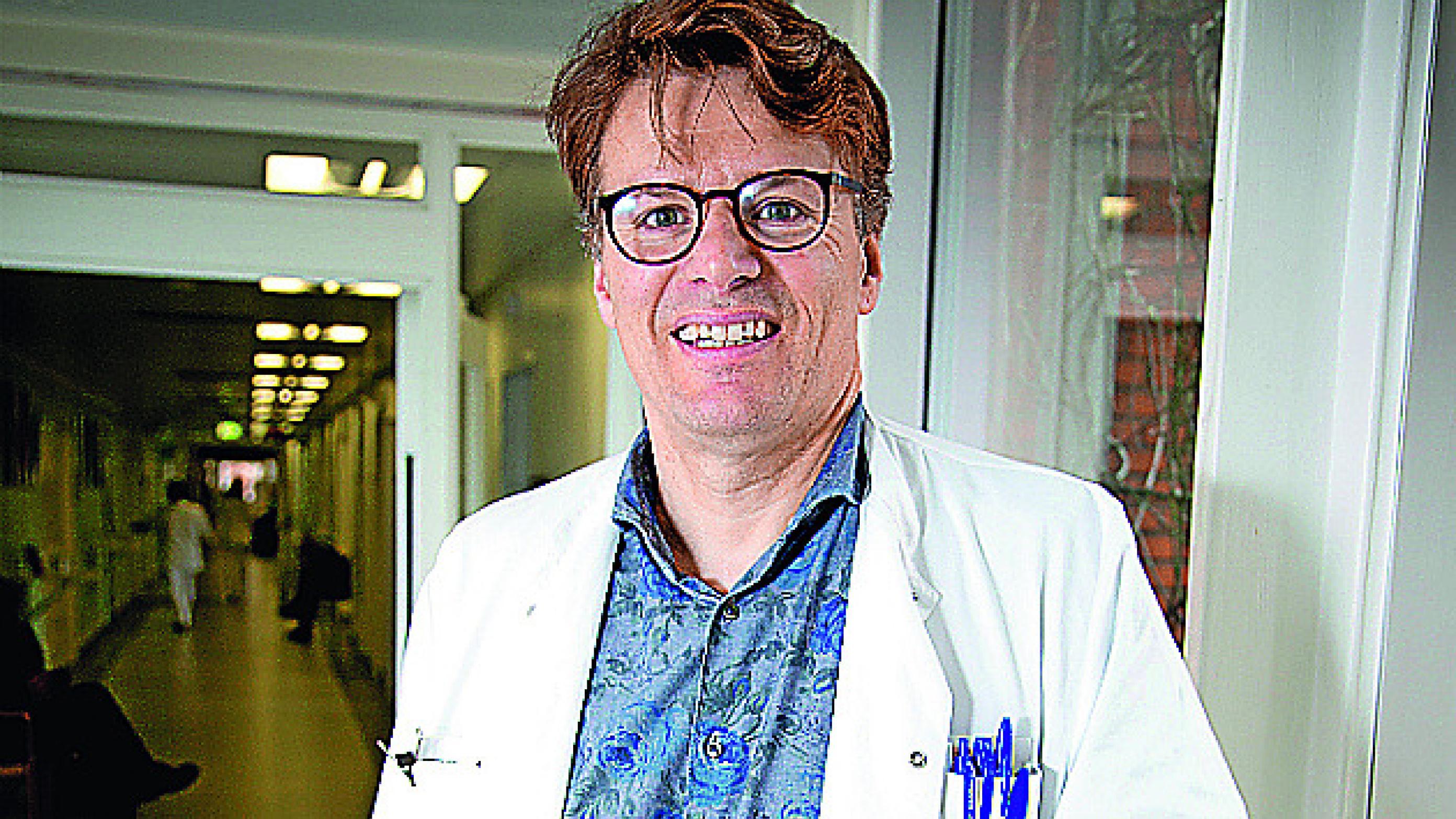 Overlæge og professor i endokrinologi ved Aarhus Universitet, Claus Gravholt har arbejdet i 13 år med sjældne hormonsygdomme. Han har især specialiseret sig i kønskromosomsygdomme som Turner syndrom og Klinefeller syndrom.  Foto: Helene Bagger