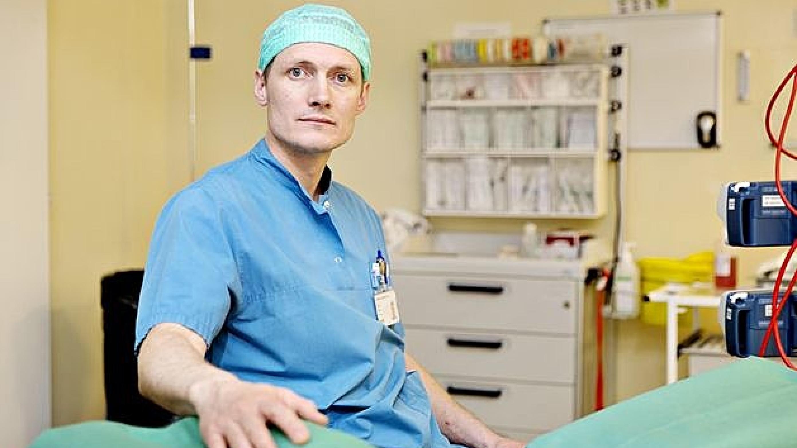 Toke Ravn er anæstesilæge på Regionshospitalet i Herning og uddannelsesansvarlig overlæge. Foto: Astrid Dalum.