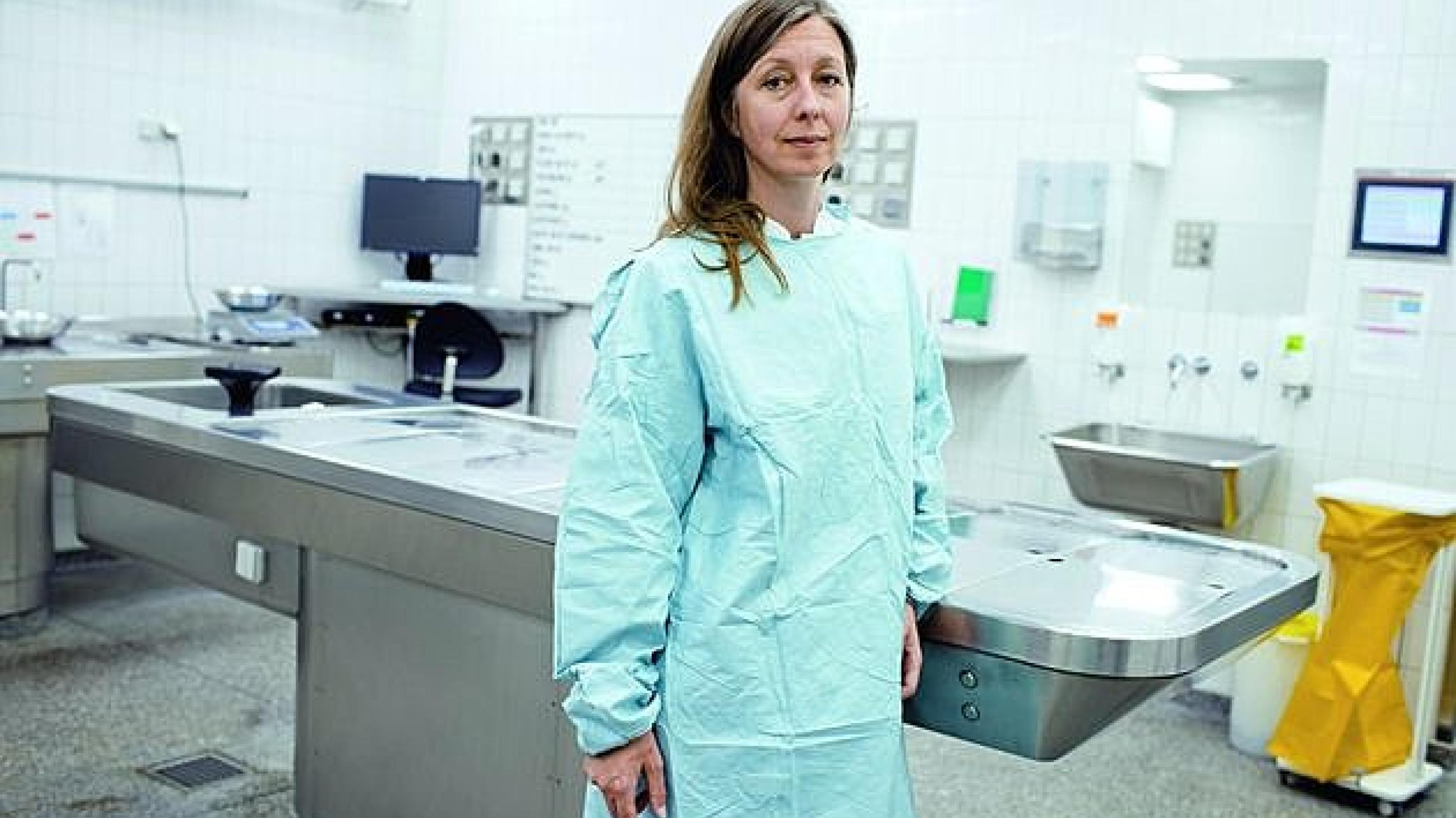 Overlæge Christina Jacobsen er den retsmediciner, der fik til opgave at rede de medicinske tråde ud i den såkaldte ubådssag. © clausboesen.dk