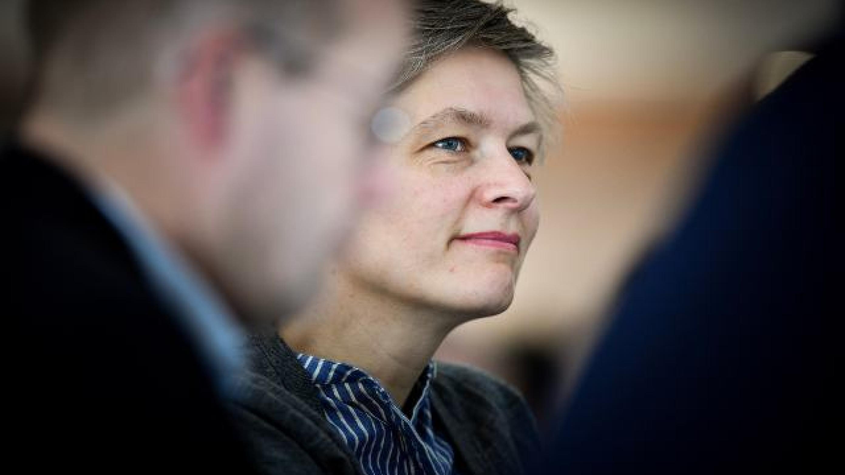 Helga Schultz blev genvalgt på repræsentantskabsmødet de. 25. november, hvor hun svarede på kritik fra medlemmer om den foreslåede fusion imellem Yngre Læger og FAS. Arkivfoto: Palle Peter Skov, Lægemødet 2019. 