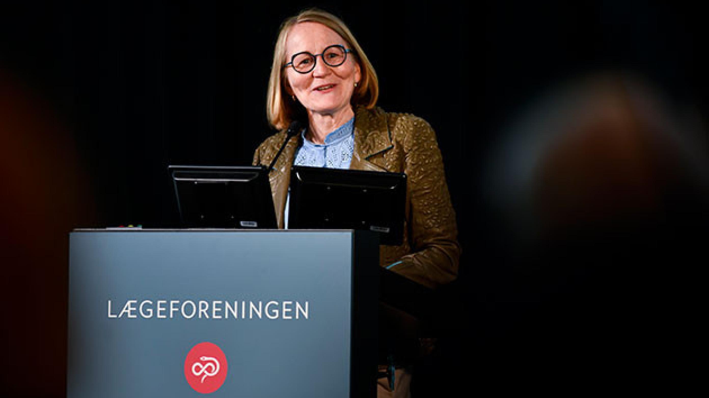 Eva Sejersdal Knudsen, direktør for Patientforløb og Økonomi i Region Nordjylland, fortalte om sundhedsklynger. Foto: Palle Peter Skov