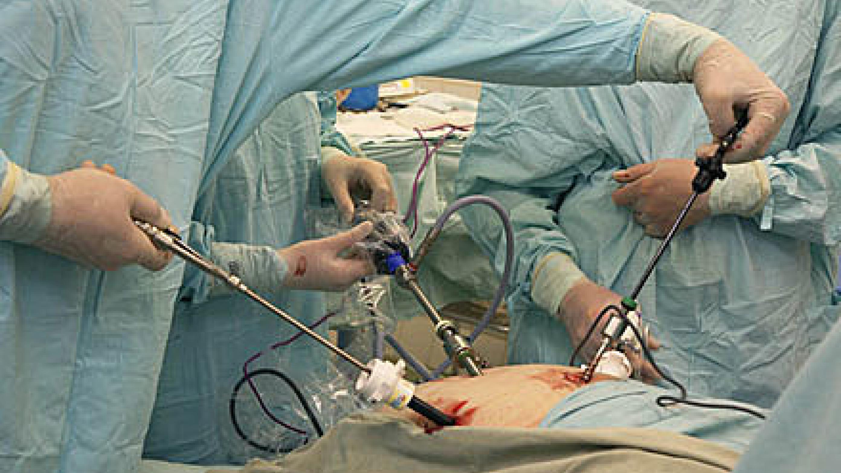Kirurgisk refertilisation foretages nu ofte laparoskopisk.