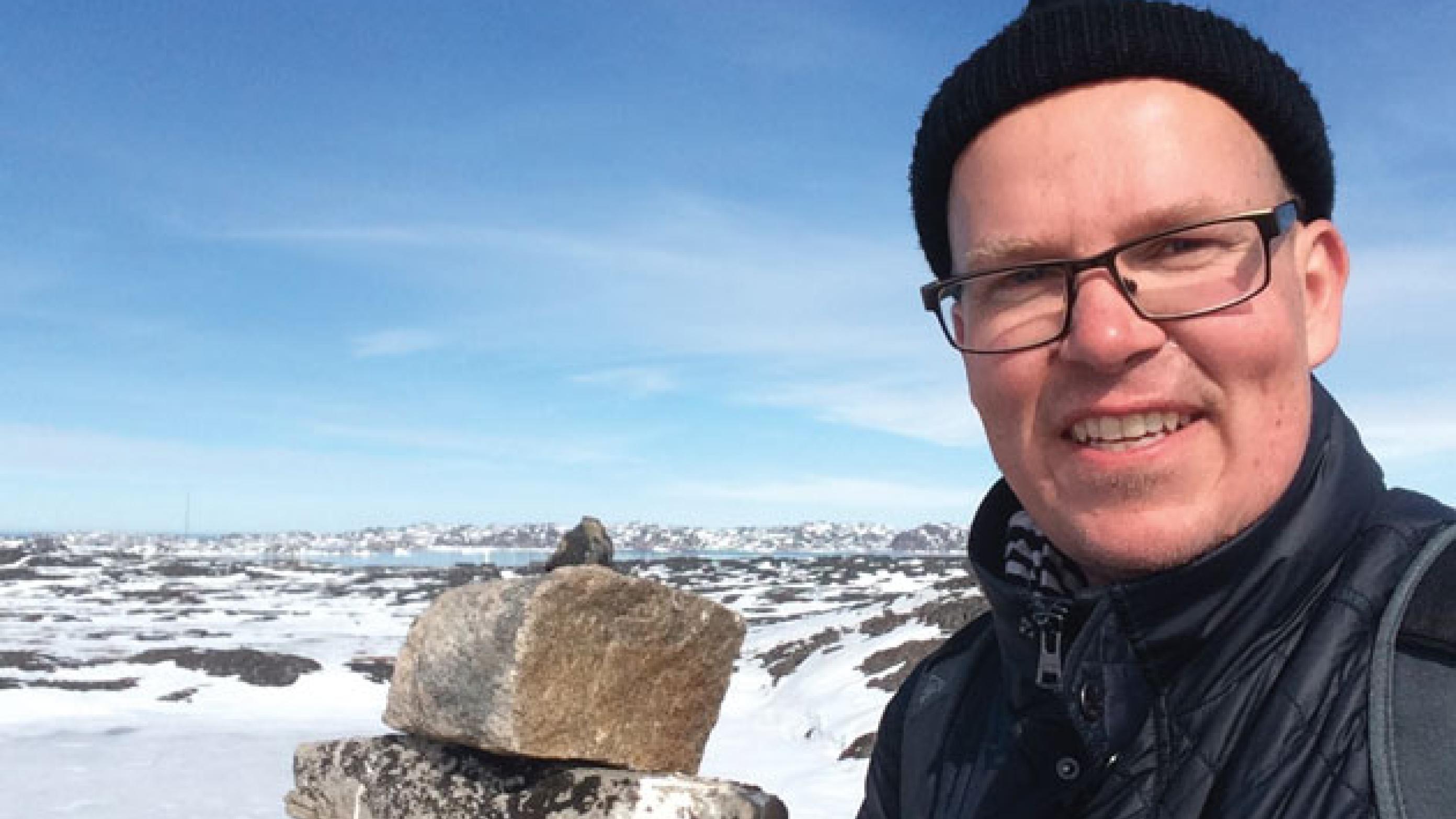 Midt i naturen. En selfie af Lars Green Dall i Grønland (privatfoto).